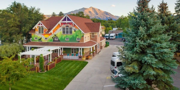 Jaywalker Lodge - Solutions Program